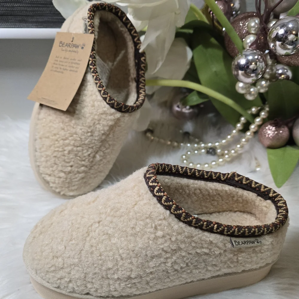 BEARPAW Snuggle Martis Youth Oat Size 4 | Youth's Slipper | Youth's Shoe | New